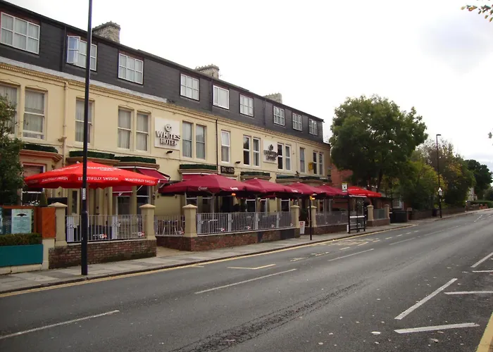 Whites Hotel